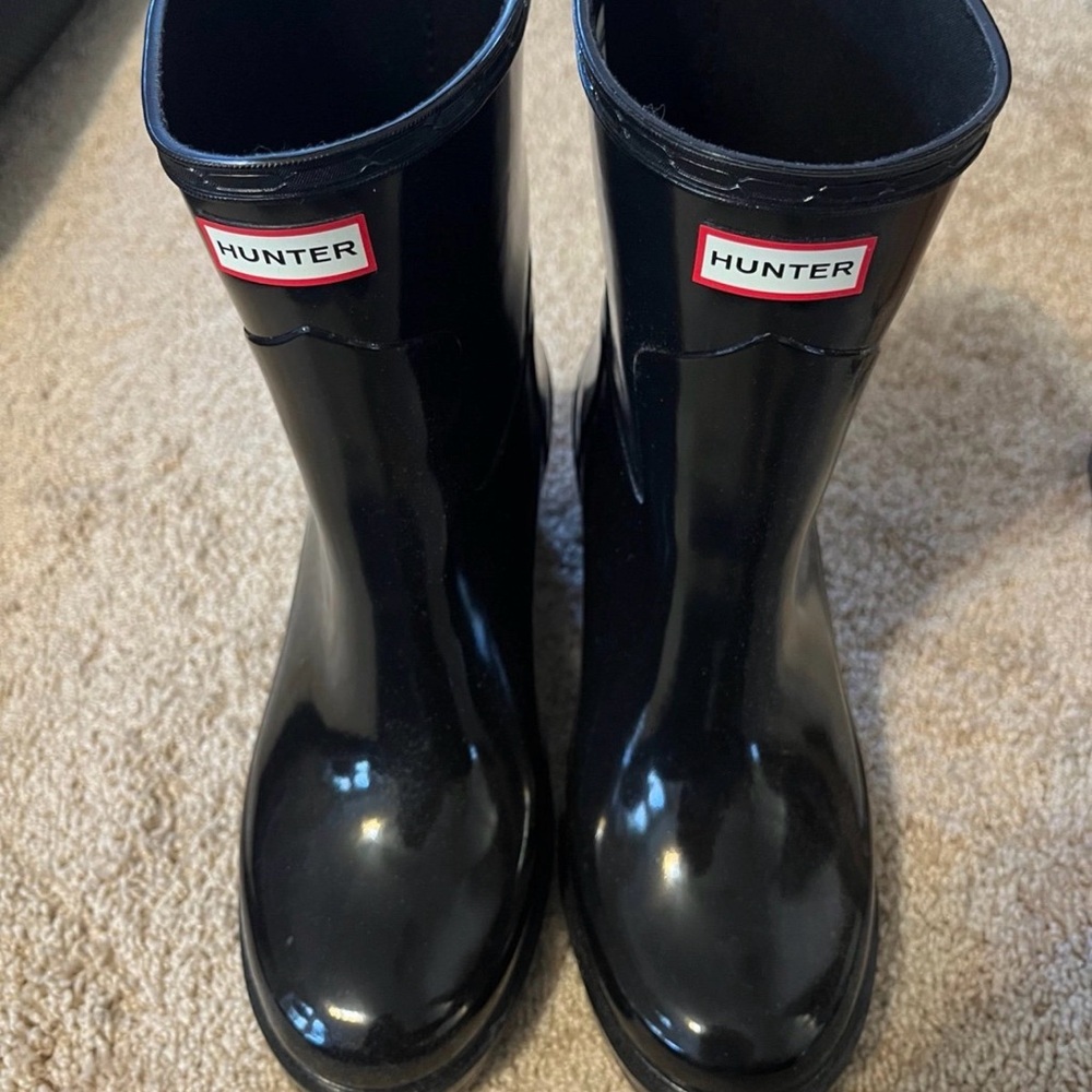 Hunter Glossy Black Boots